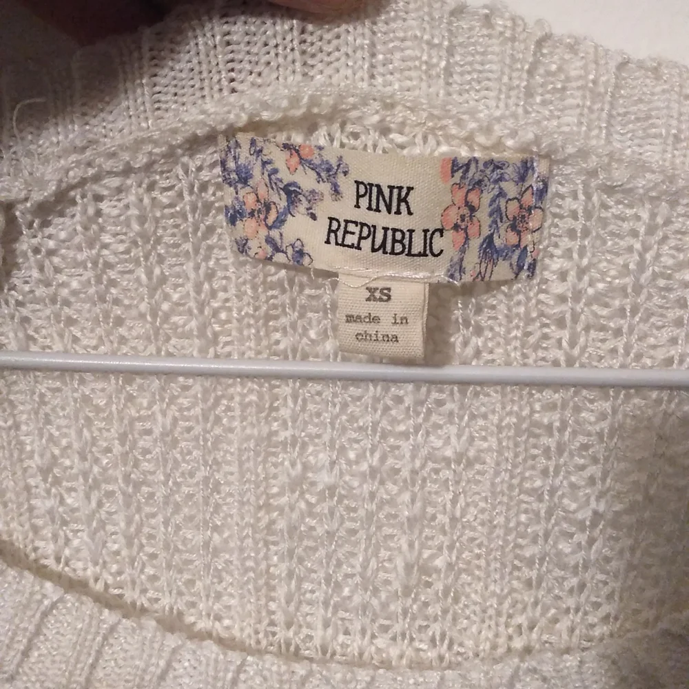 Fitted Sweater - Picture 2 of 3